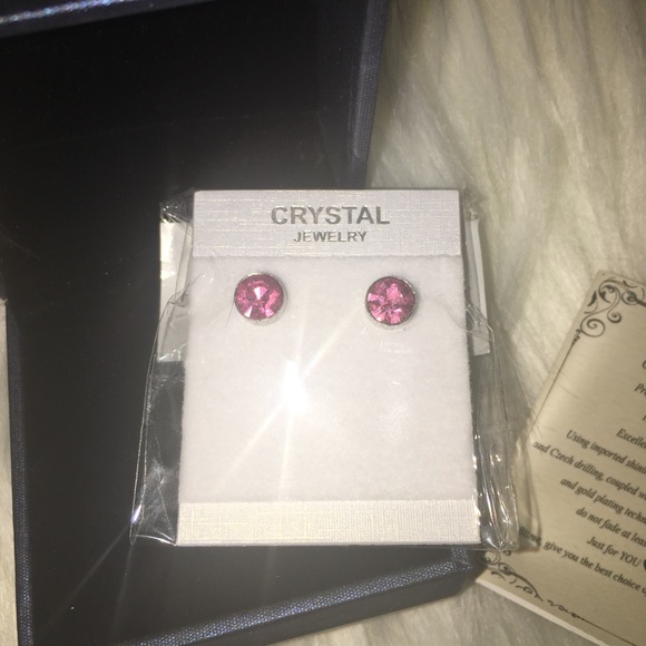 NWT!!! Beautiful Rose Stud Earring For Girls - Picture 2 of 7
